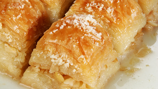 Sütlü Baklava Tarifi ve Malzemeleri