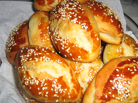 Sütlü Mayalı Poğaça Tarifi ve Malzemeleri