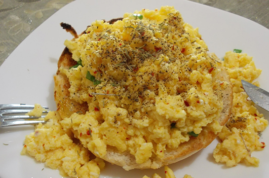 Sütlü Yumurta Tarifi ve Malzemeleri